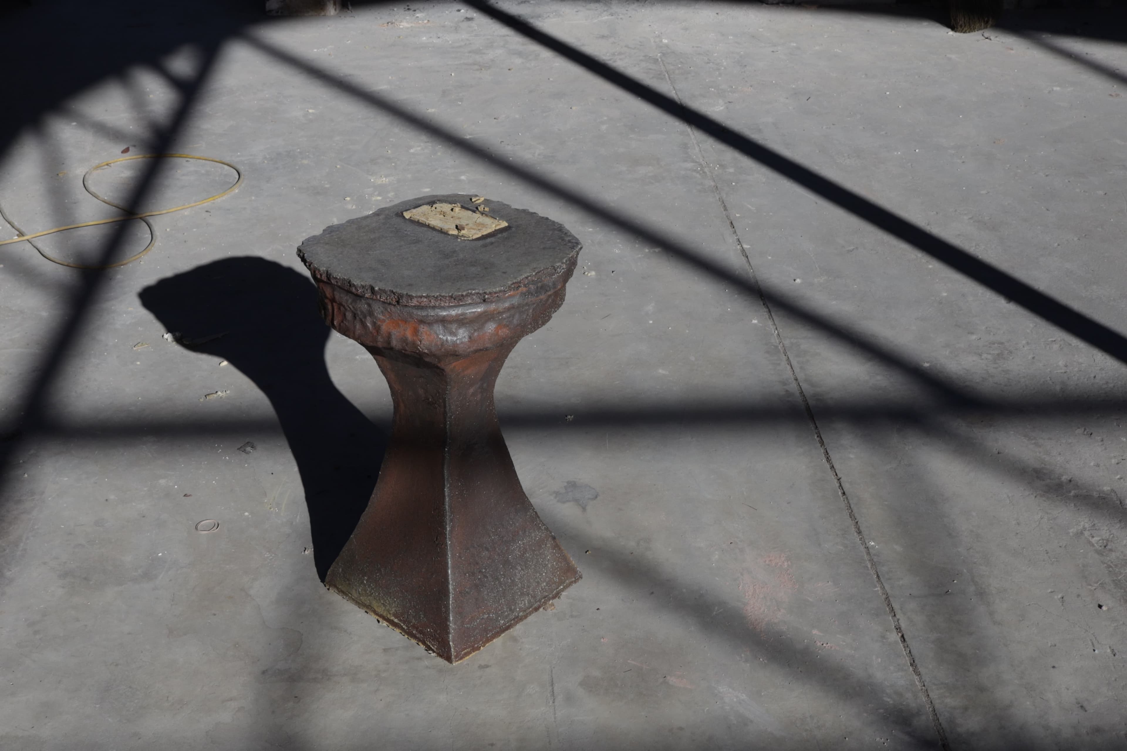 stool shadowy pic